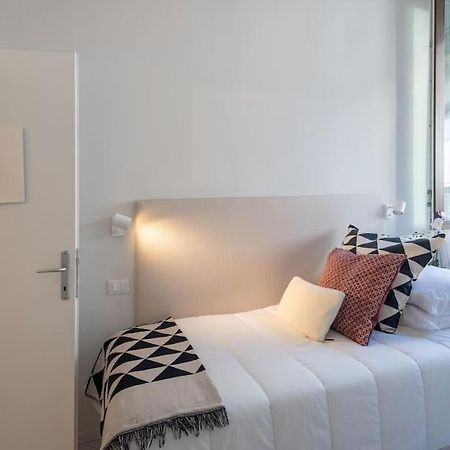 Belledonne Apartment-Hosted By Sweetstay Florence Ngoại thất bức ảnh