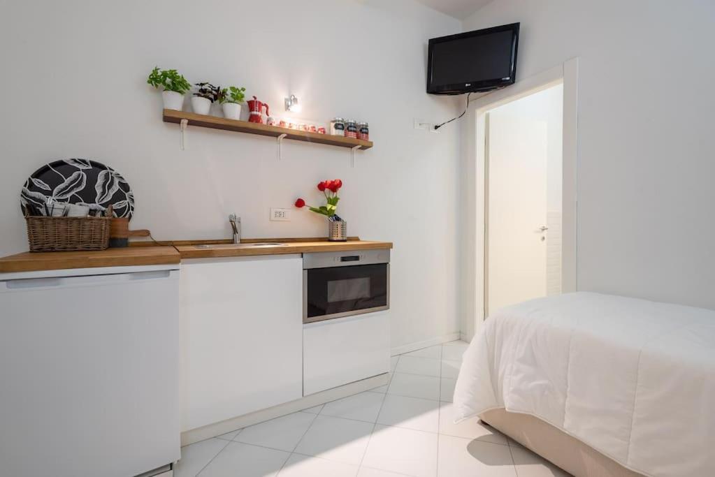 Belledonne Apartment-Hosted By Sweetstay Florence Ngoại thất bức ảnh