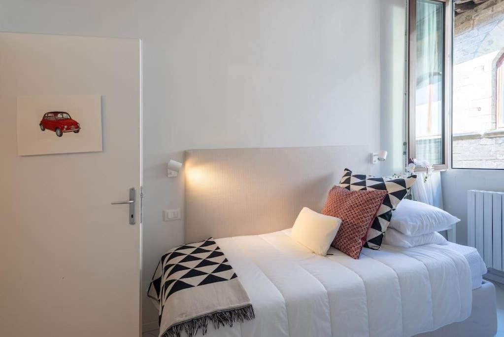 Belledonne Apartment-Hosted By Sweetstay Florence Ngoại thất bức ảnh